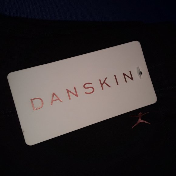 DANSKIN Black Style 2120 Small Yoga Pants NWT - Picture 6 of 8